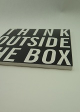 Produktbild p Tavla i tr **Think outside the box**